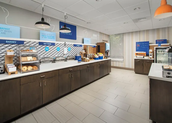 Holiday Inn Express Boston North-Woburn By Ihg